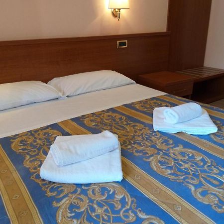Alex City Inn III روما المظهر الخارجي الصورة