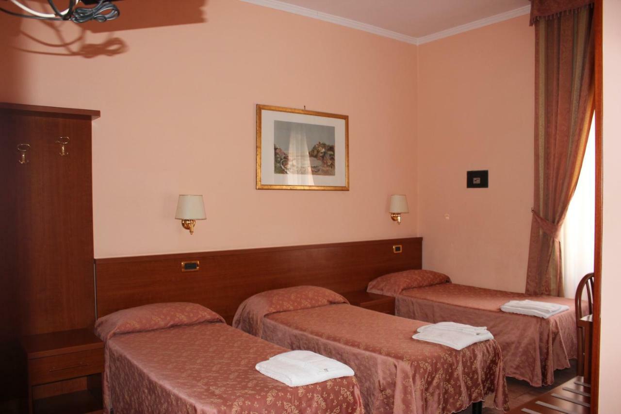 Alex City Inn III روما المظهر الخارجي الصورة