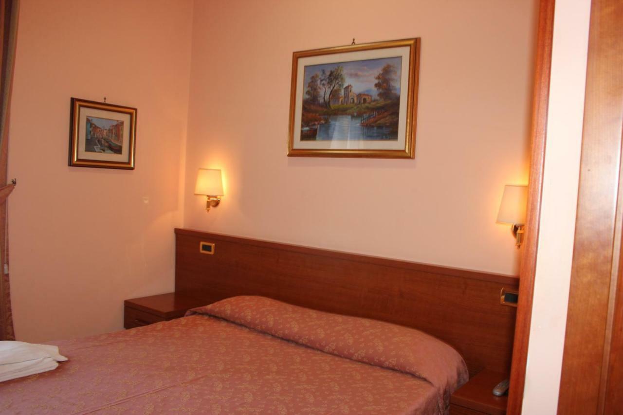 Alex City Inn III روما المظهر الخارجي الصورة