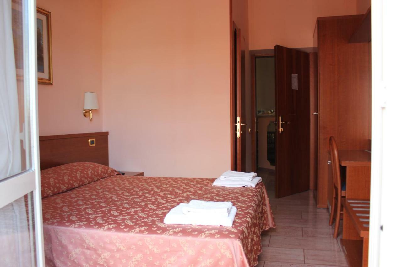 Alex City Inn III روما المظهر الخارجي الصورة
