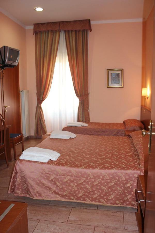 Alex City Inn III روما المظهر الخارجي الصورة